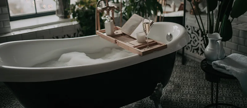 Full Bed Bathtub Replacement in Windfields, Oshawa